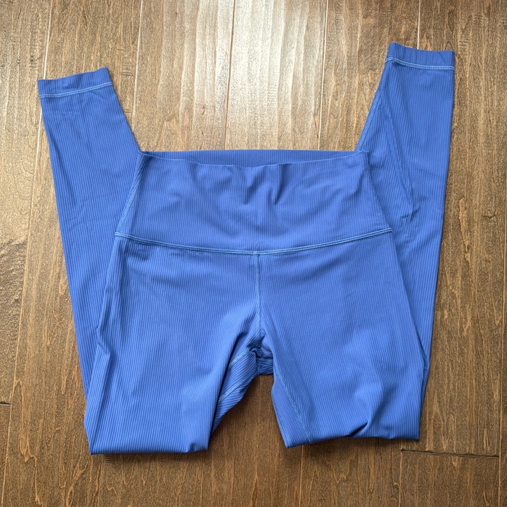 Lululemon thin leggings size 8